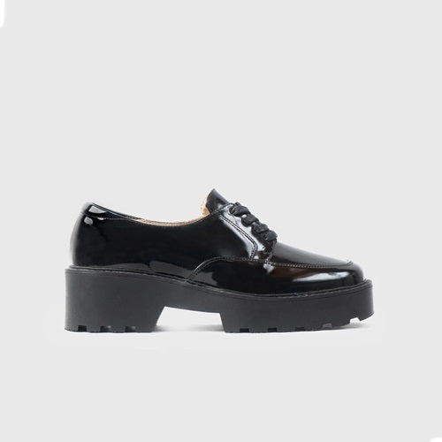 Derby Cuadrado Negro