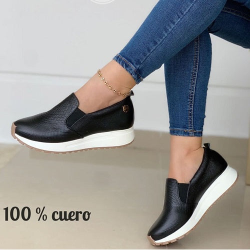 Tenis Sin Cordones en Cuero Negro