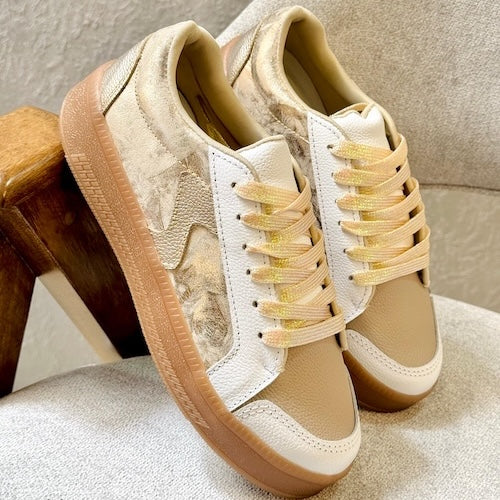 Tenis en Cuero Champaña