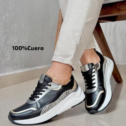 Tenis en Cuero Negro y Plateado