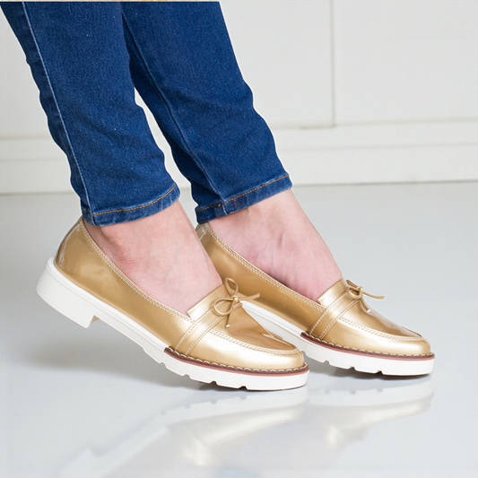 Baletas Charol Moño Champaña