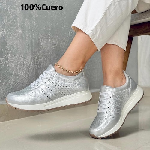 Tenis en Cuero Plateado