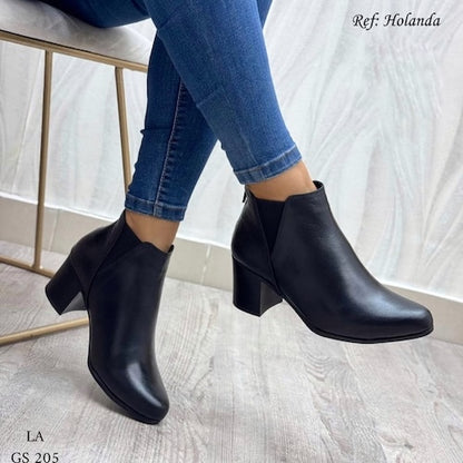 Botines Negros en Cuero