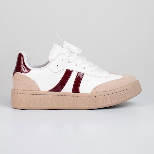 Tenis en Cuero Blanco y Vinotinto