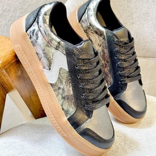 Tenis en Cuero Negro