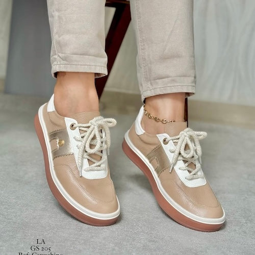 Tenis en Cuero Beige
