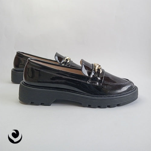 Mocasines Hebilla Charol Negro