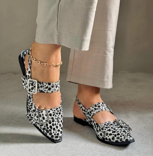 Baleta Destalonada Hebilla Animalprint Gris