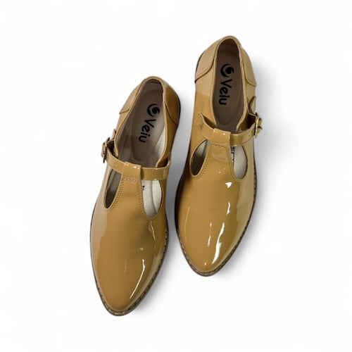Baletas Cerradas Charol Beige