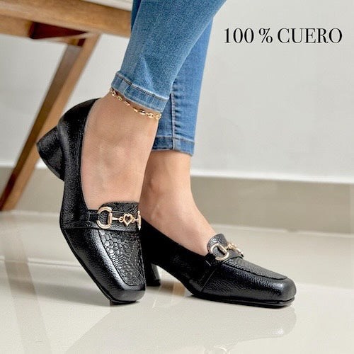 Tacones en Cuero Negro
